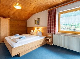 Spacious Apartment With Solarium