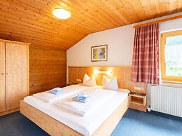 Spacious Apartment With Solarium