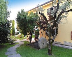Residence La Filanda in Costermano With Pool