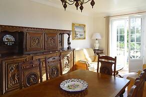 Holiday Home With sea View, Plouhinec