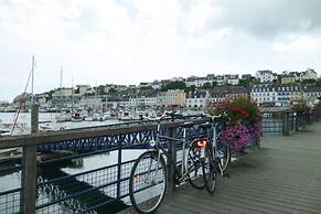 Holiday Home With sea View, Plouhinec