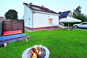 Comfortable House by the Lake, Insko