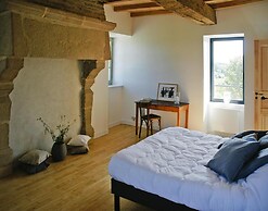 Comfortable Country Villa, Near Coast, Plougasnou