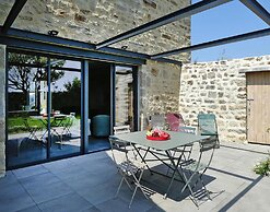 Comfortable Country Villa, Near Coast, Plougasnou