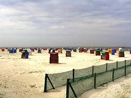 Holiday Home With Garden in Nessmersiel