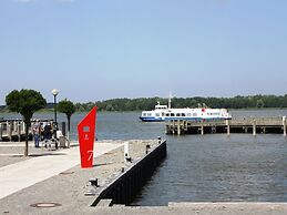 Hausboot Floating House in Ribnitz-damgarten