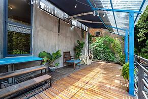 HoLo Bato SaiGon - Serviced HomeStay