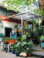 HoLo Bato SaiGon - Serviced HomeStay