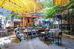 HoLo Bato SaiGon - Serviced HomeStay