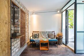 HoLo Bato SaiGon - Serviced HomeStay