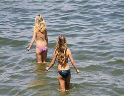 Doppelhaushaelfte am Hafen von Neuendorf