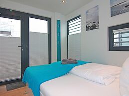 Hausboot Floating House Leni in Ribnitz-damgarten