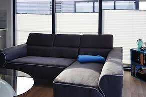 Hausboot Floating House Leni in Ribnitz-damgarten