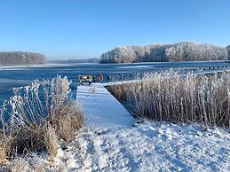 Holiday Home Seerose With Sauna on Lake Dummer, Dummer