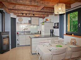 Waterfront Cottage With Pond