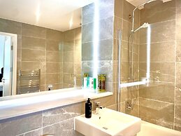 Deansgate Suite - Luxespa - Skyline - Breakfast