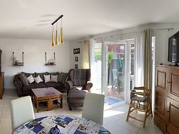 Doppelhaushalfte in Nessmersiel mit Maritimem Flair