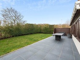 Charming Apartment Near the Beach