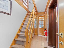 Charming Apartment Near the Beach