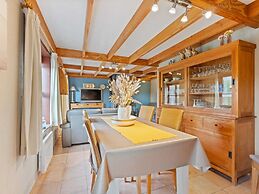 Charming Apartment Near the Beach