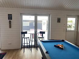 Ferienhaus mit Pool und Sauna am Duemmer See