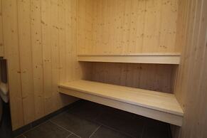 Ferienhaus mit Pool und Sauna am Duemmer See