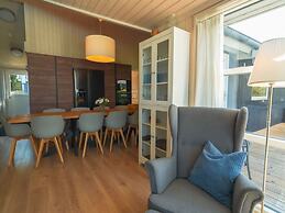 Ferienhaus mit Pool und Sauna am Duemmer See