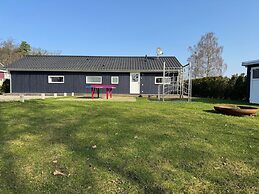 Ferienhaus mit Pool und Sauna am Duemmer See