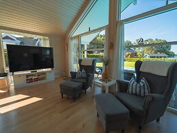 Ferienhaus mit Pool und Sauna am Duemmer See