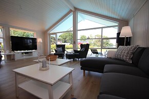 Ferienhaus mit Pool und Sauna am Duemmer See