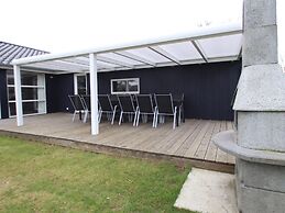 Ferienhaus mit Pool und Sauna am Duemmer See