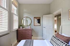 The Putney Classic - Trendy 2bdr Flat