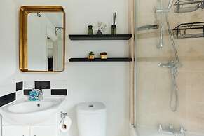 The Putney Classic - Trendy 2bdr Flat