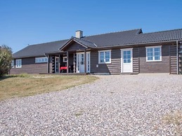 4 Star Holiday Home in Spottrup