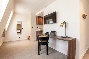 Le Monsieur by Sweett