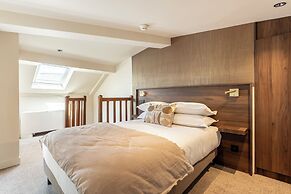 Le Monsieur by Sweett