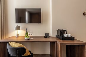 Le Monsieur by Sweett