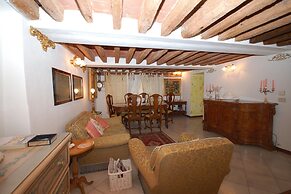 Aria di Lucca Apartment in Tuscany