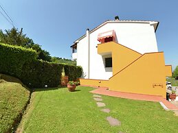 Provence-style House in the Hills of Lucca and the sea With Pool