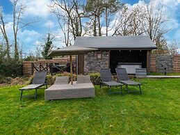 Lush Holiday Home With Bubble Bath and Sauna
