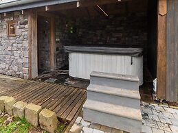 Lush Holiday Home With Bubble Bath and Sauna