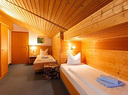 Quiet Apartment With Panoramic Views