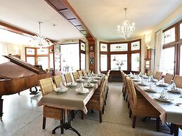 Modern Holiday Home in De Panne With Garden