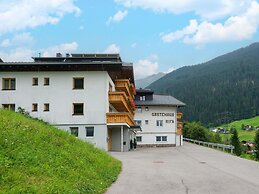 Spacious Apartment Near the Centre and ski Resort