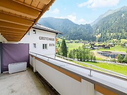 Spacious Apartment Near the Centre and ski Resort