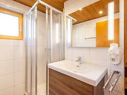 Spacious Apartment Near the Centre and ski Resort