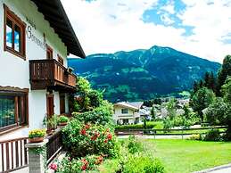 Spacious House In Fugen With Terrace