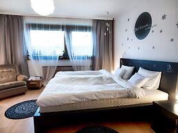 Spacious House In Fugen With Terrace