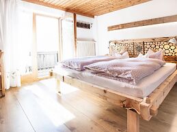 Spacious House In Fugen With Terrace