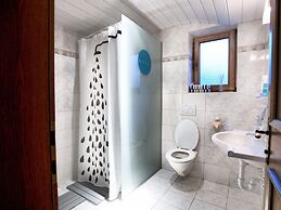 Spacious House In Fugen With Terrace